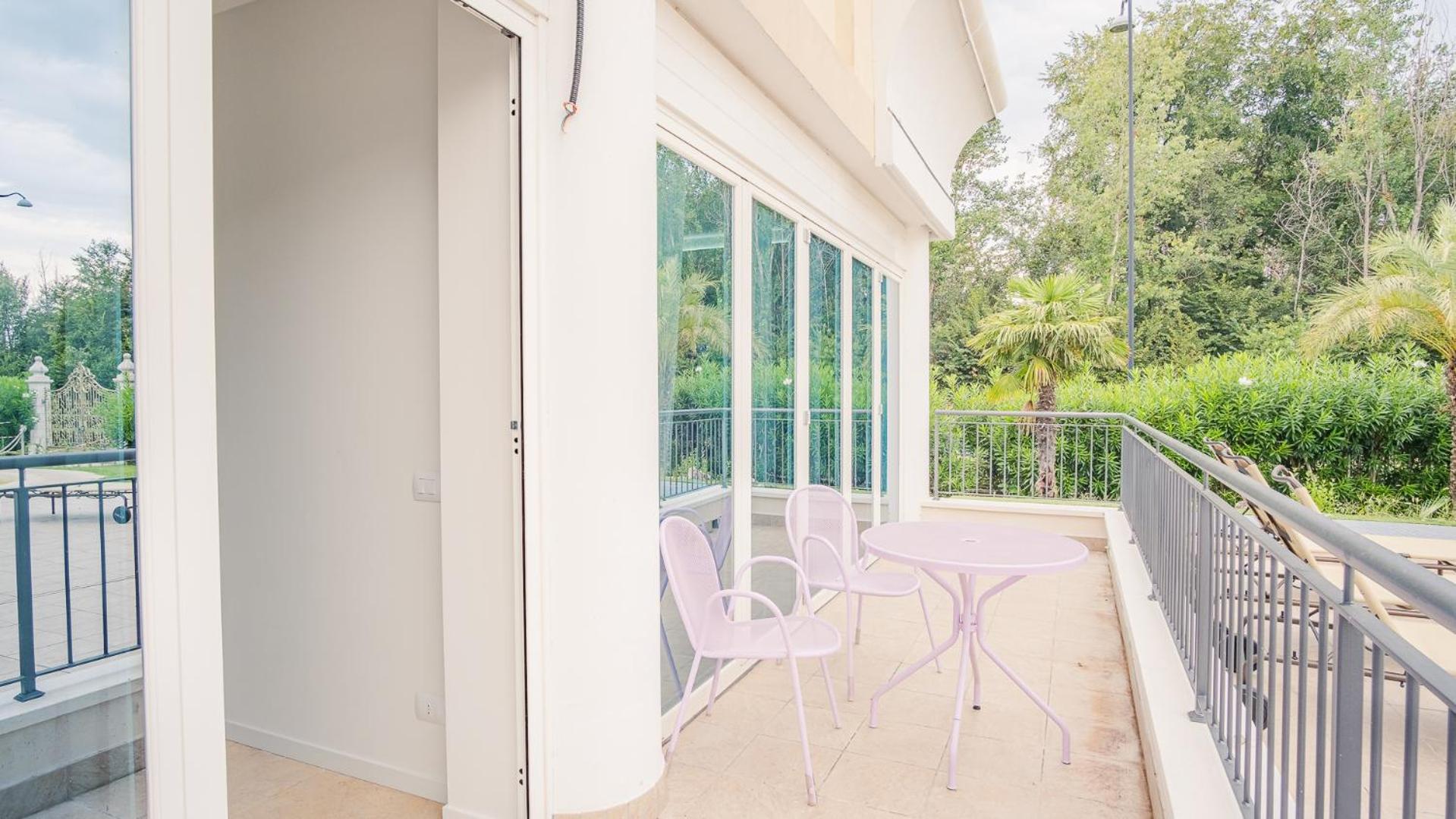 Relais Du Lac Village - Italian Homing Desenzano del Garda Exterior photo