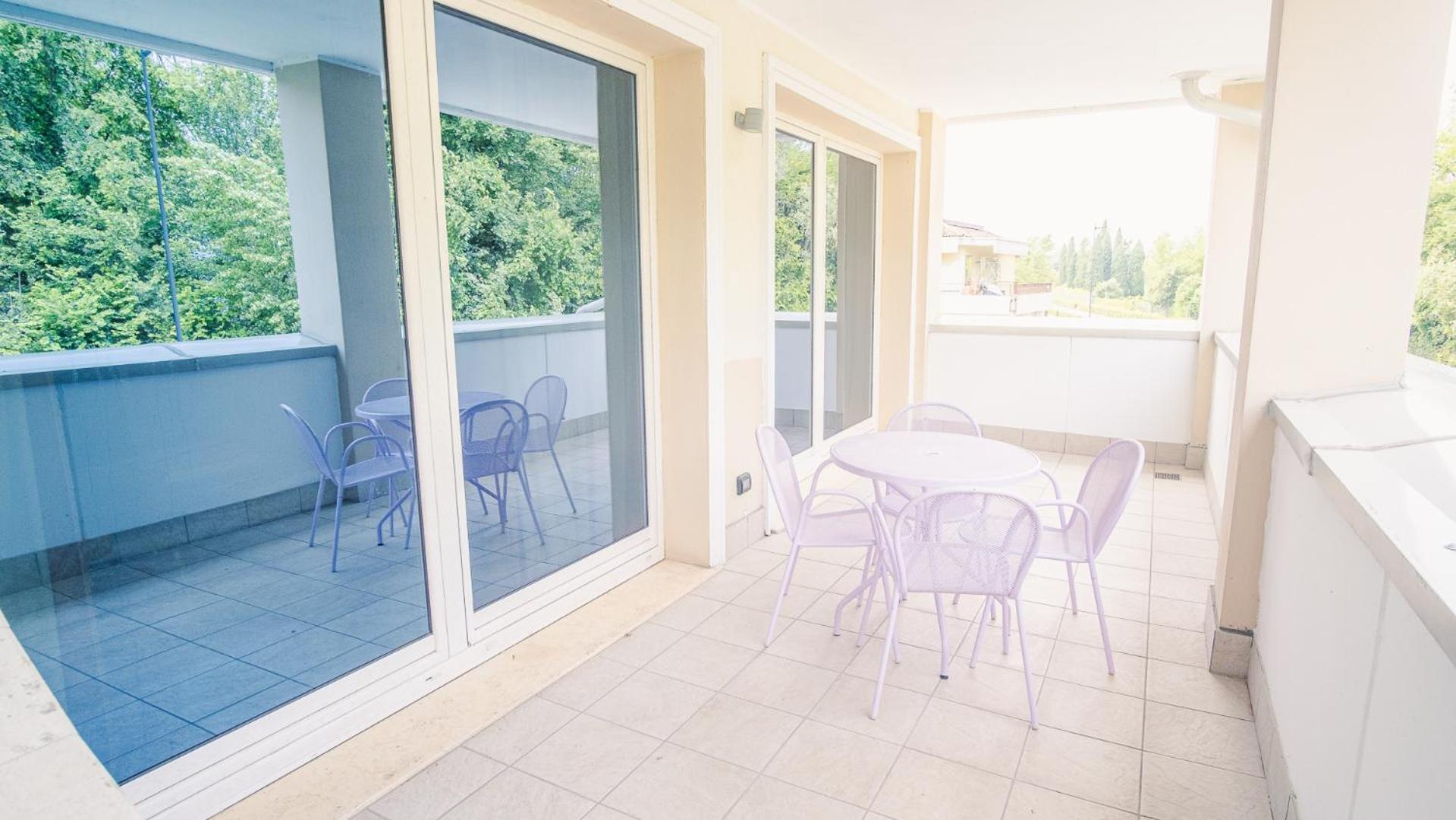 Relais Du Lac Village - Italian Homing Desenzano del Garda Exterior photo